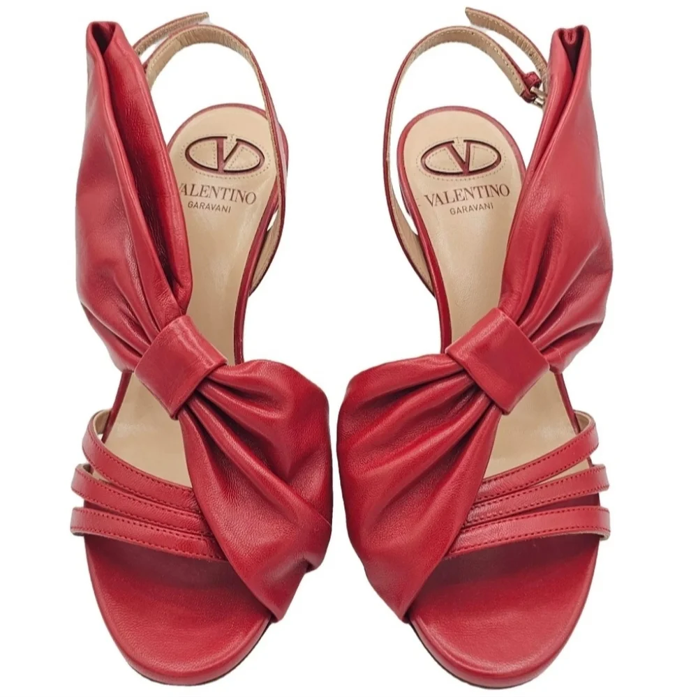 VALENTINO‎ GARAVANI women's size 36 dark red heels